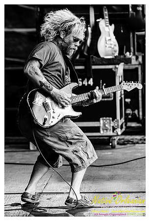 anders_osborne_jazz_fest_jm_050512_014