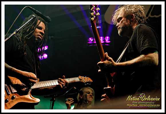 anders_osborne_tipitinas_jm_042116_008