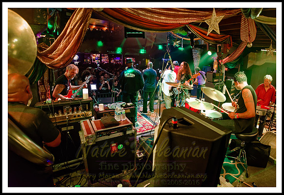 anders_osborne_Tipitina's_Christmas_Spectacular_jm_121816_021