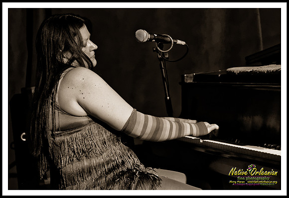jesse_maclaine_aural_elixir_cafe_istanbul_jm_020815_003