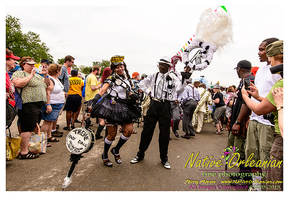 uncle_lionel_jazz_fest_second_line_jm_042813_008