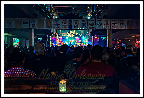 anders_osborne_Tipitina's_Christmas_Spectacular_jm_121816_027