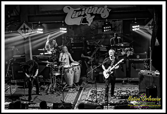 anders_osborne_tipitinas_jm_042216_015