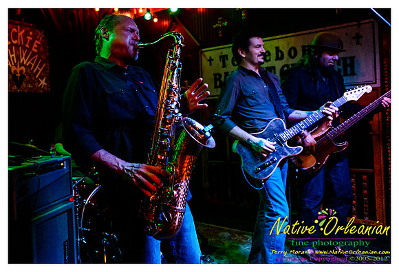 mike_zito_chikie_wah_wah_jm_122012_011