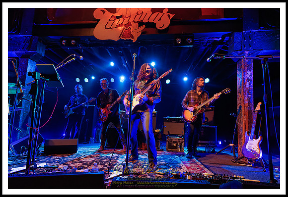 anders_osborne_holiday_spectacular_jm_121721_024