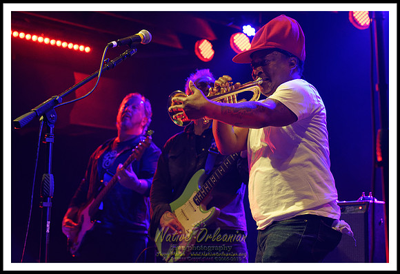 anders_osborne_holiday_spectacular_jm_121721_015