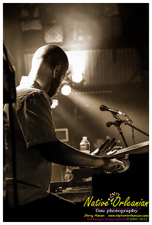 galactic_tipitinas_uptown_jm_090912_002