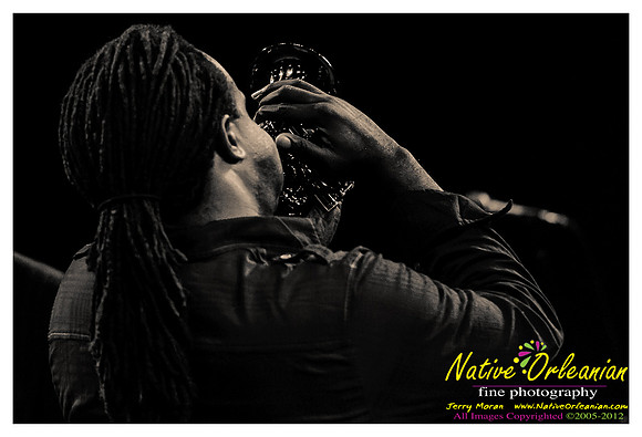 nine_lives_tulane_dixon_hall_jm_091112_072