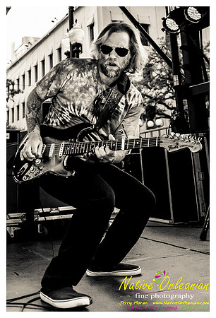 anders_osborne_harvest_lafayette_sq_jm_100312_004