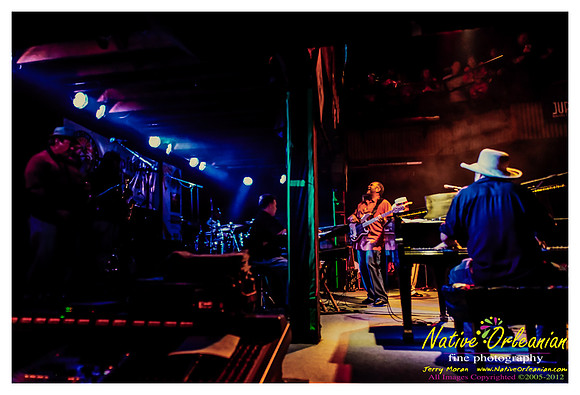 tipitinas_fess_house_party_jm_092912_014