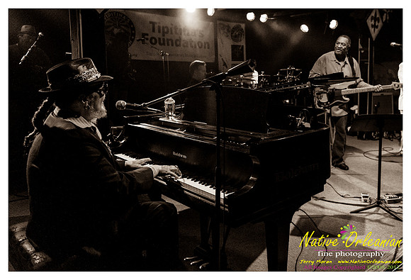 tipitinas_fess_house_party_jm_092912_031