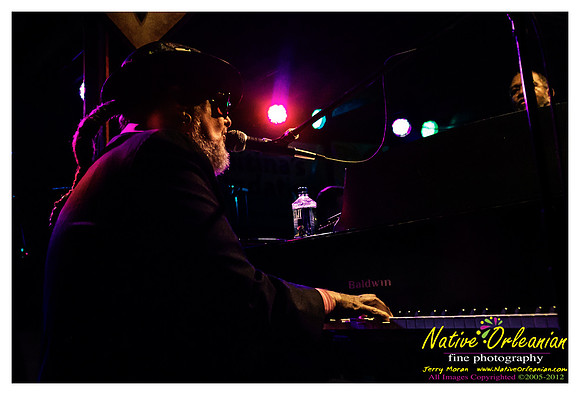 tipitinas_fess_house_party_jm_092912_033
