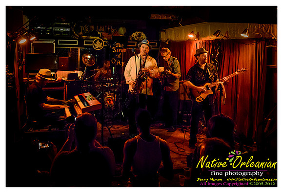 nola_suspects_maple_leaf_jm_093012_004