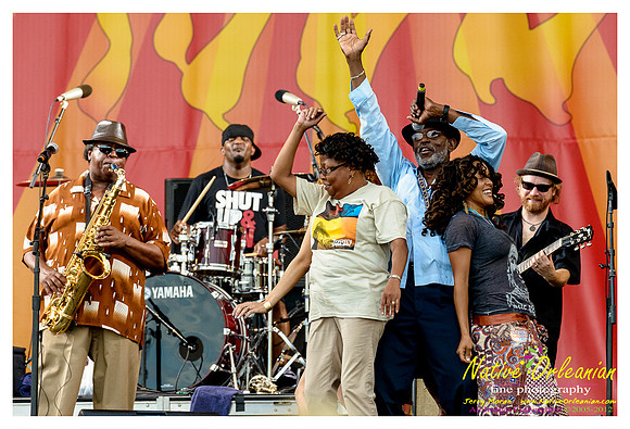 dirty_dozen_brass_band_jazz_fest_jm_050312_007