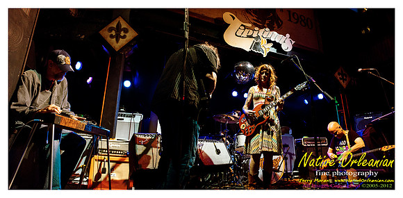 afghan_whigs_tipitinas_jm_101912_004