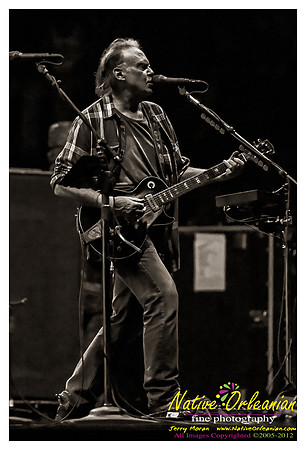 neil_young_voodoo_fest_jm_102612_001