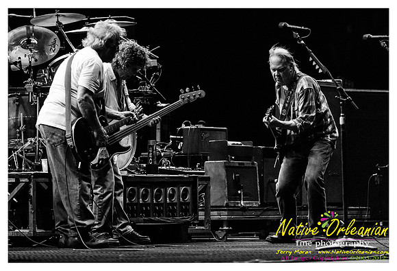 neil_young_voodoo_fest_jm_102612_007