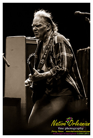 neil_young_voodoo_fest_jm_102612_013