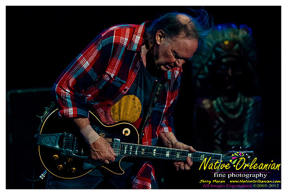 neil_young_voodoo_fest_jm_102612_027