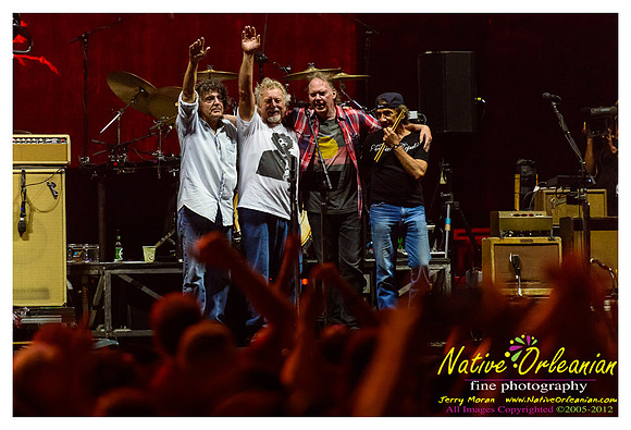 neil_young_voodoo_fest_jm_102612_028