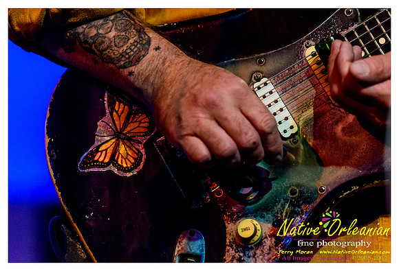 anders_osborne_voodoo_fest_jm_102712_012