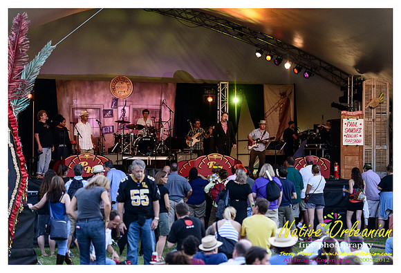 paul_sanchez_voodoo_fest_jm_102612_001