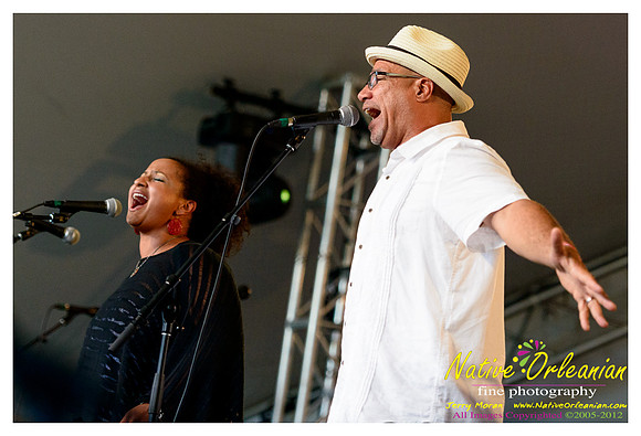 paul_sanchez_voodoo_fest_jm_102612_005