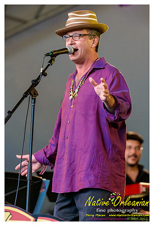 paul_sanchez_voodoo_fest_jm_102612_006