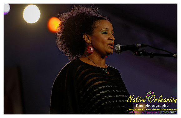 paul_sanchez_voodoo_fest_jm_102612_011