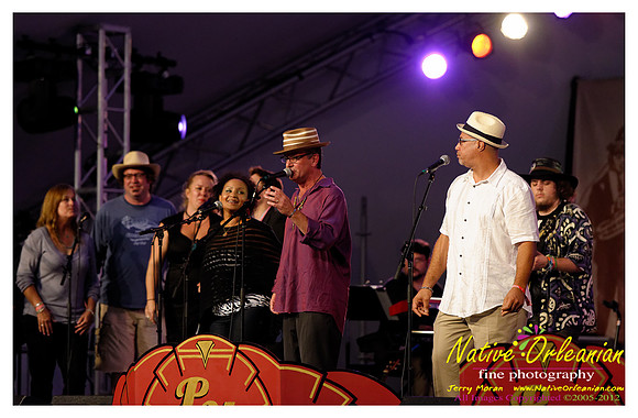 paul_sanchez_voodoo_fest_jm_102612_015