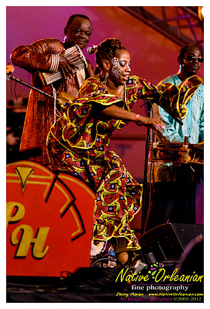 Cheick_Hamalla_Diabate_voodoo_fest_jm_102612_006