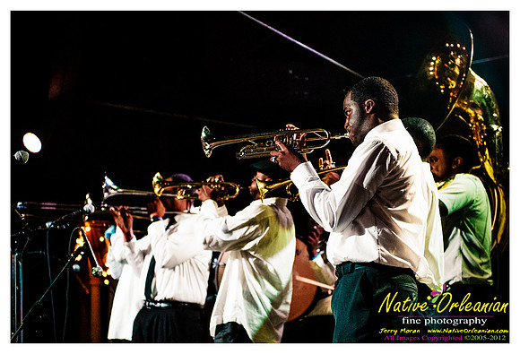shell_beach_benefit_hw_jm_111012_010