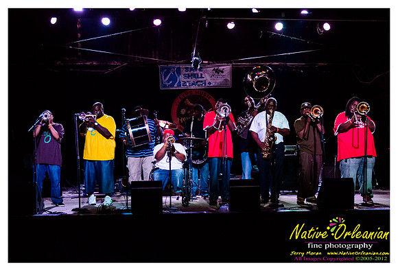 shell_beach_benefit_hw_jm_111012_011
