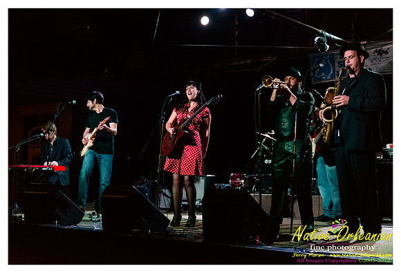 shell_beach_benefit_hw_jm_111012_016
