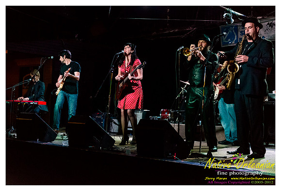 shell_beach_benefit_hw_jm_111012_017