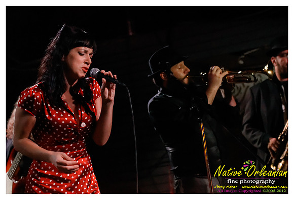 shell_beach_benefit_hw_jm_111012_020