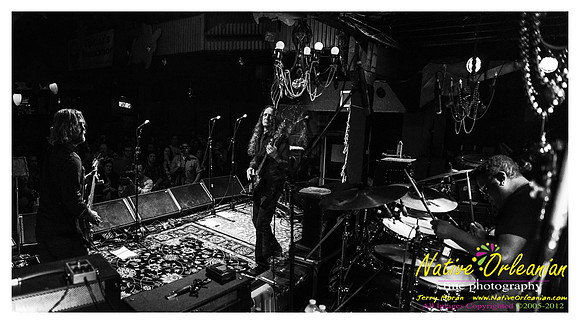 anders_osborne_tipitinas_xmas_jm_120812_005