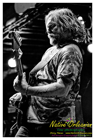 anders_osborne_tips_xmas2_jm_120912_002