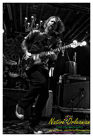 anders_osborne_tips_xmas2_jm_120912_007