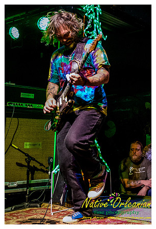 anders_osborne_tips_xmas2_jm_120912_008