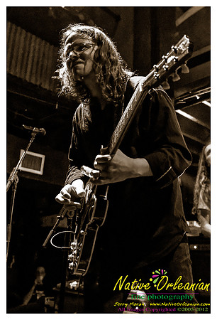 anders_osborne_tips_xmas2_jm_120912_010