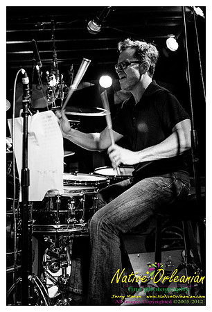 anders_osborne_tips_xmas2_jm_120912_022
