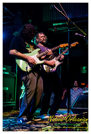 anders_osborne_tips_xmas2_jm_120912_024