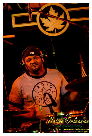 papa_mali_maple_leaf_jm_120812_010