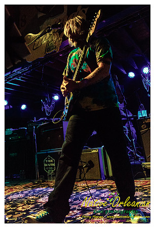 anders_osborne_tips_xmas2_jm_120912_037