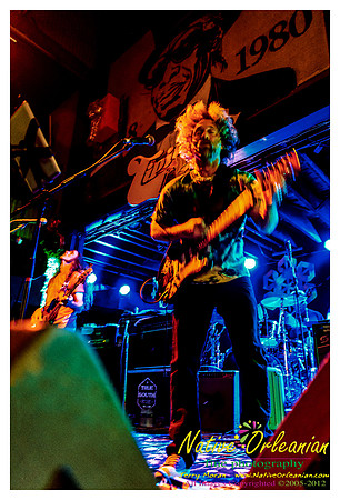 anders_osborne_tips_xmas2_jm_120912_038