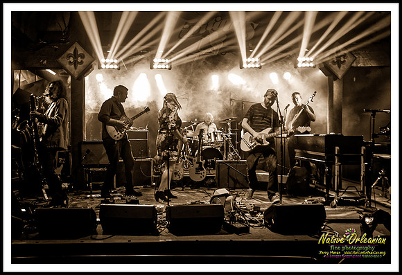darcy_malone_and_the_tangle_tipitinas_jm_102315_001