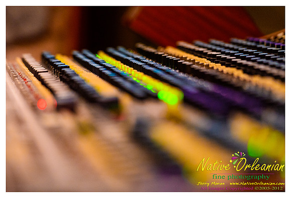 cyril_neville_studio_in_the_country_jm_122012_008