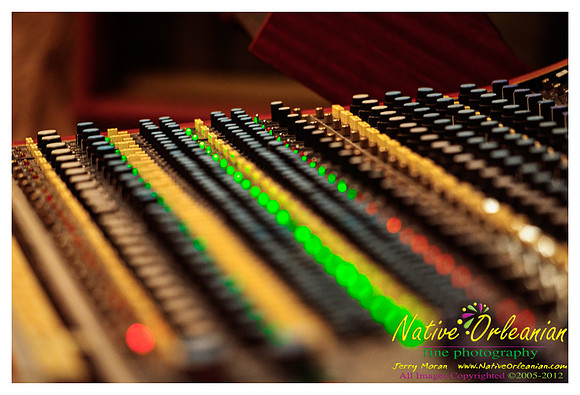 cyril_neville_studio_in_the_country_jm_122012_010