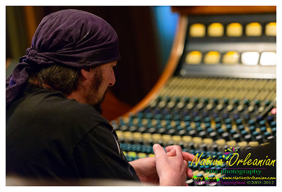 cyril_neville_studio_in_the_country_jm_122012_014